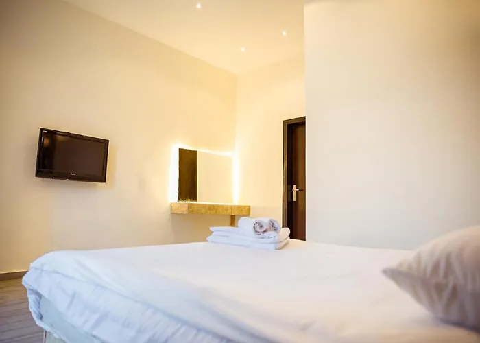 Tourist PalaceHostel